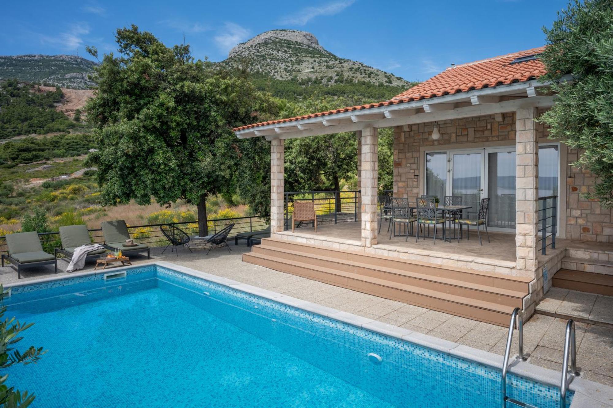 Villas Sole Бол Екстериор снимка