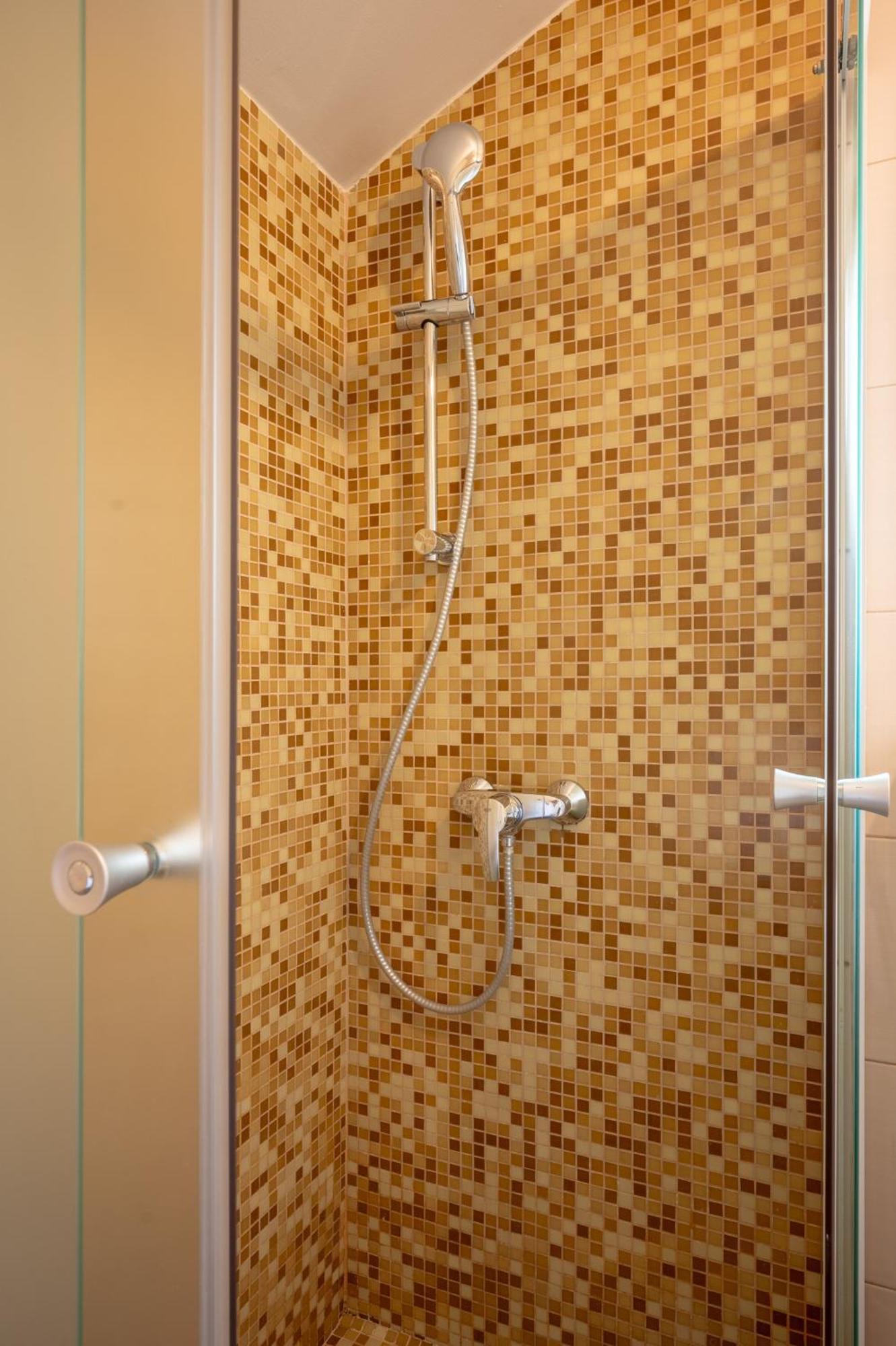 Villas Sole Бол Екстериор снимка