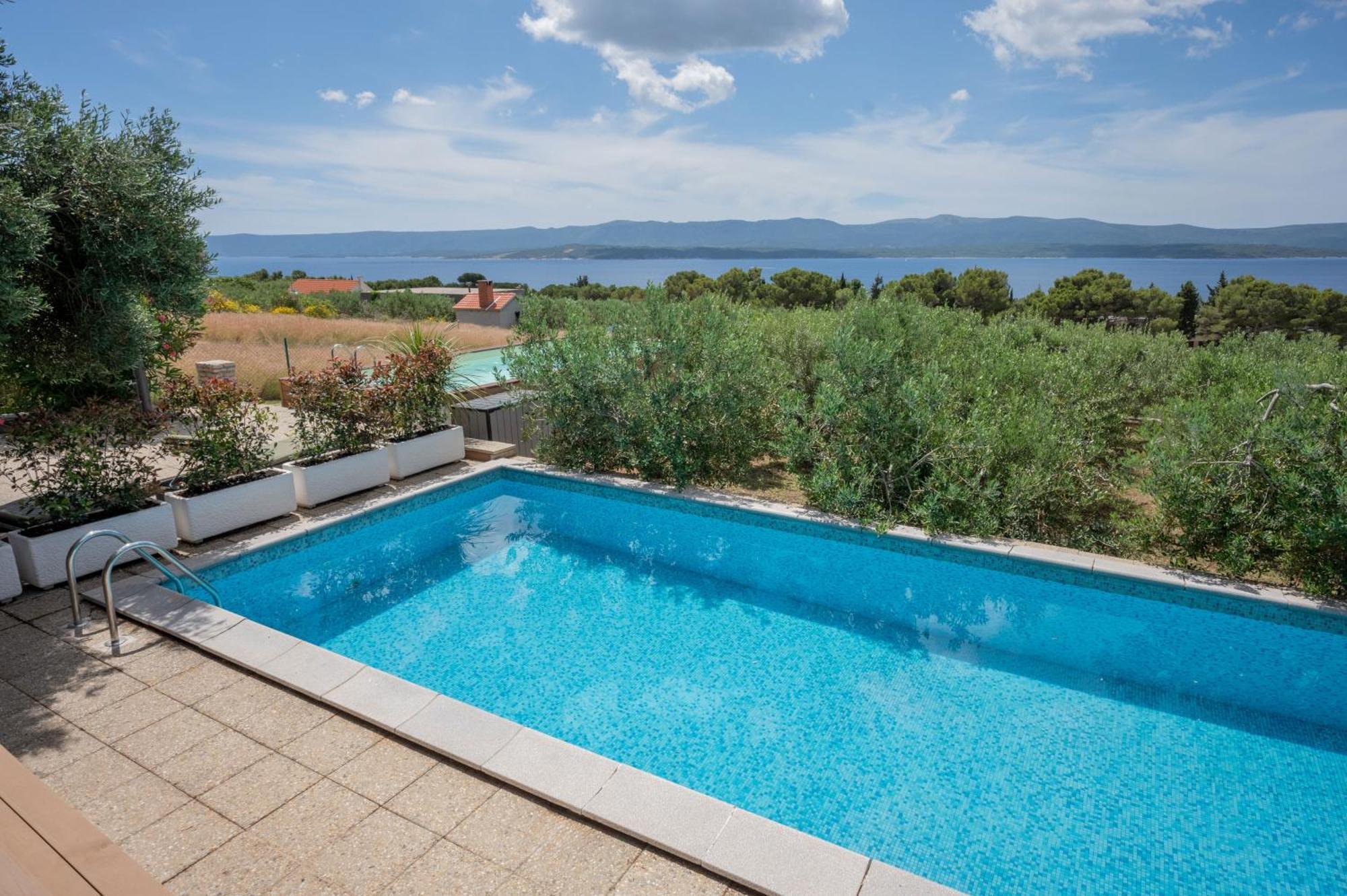 Villas Sole Бол Екстериор снимка